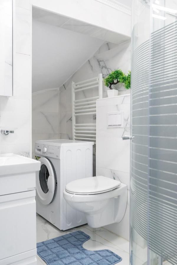 בוקרשט Blue-Line-Apartment-Unirii מראה חיצוני תמונה