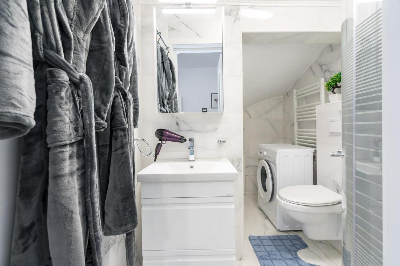 בוקרשט Blue-Line-Apartment-Unirii מראה חיצוני תמונה